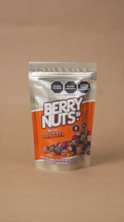 Clusters® Mix Pretzel Berry Nuts 180g